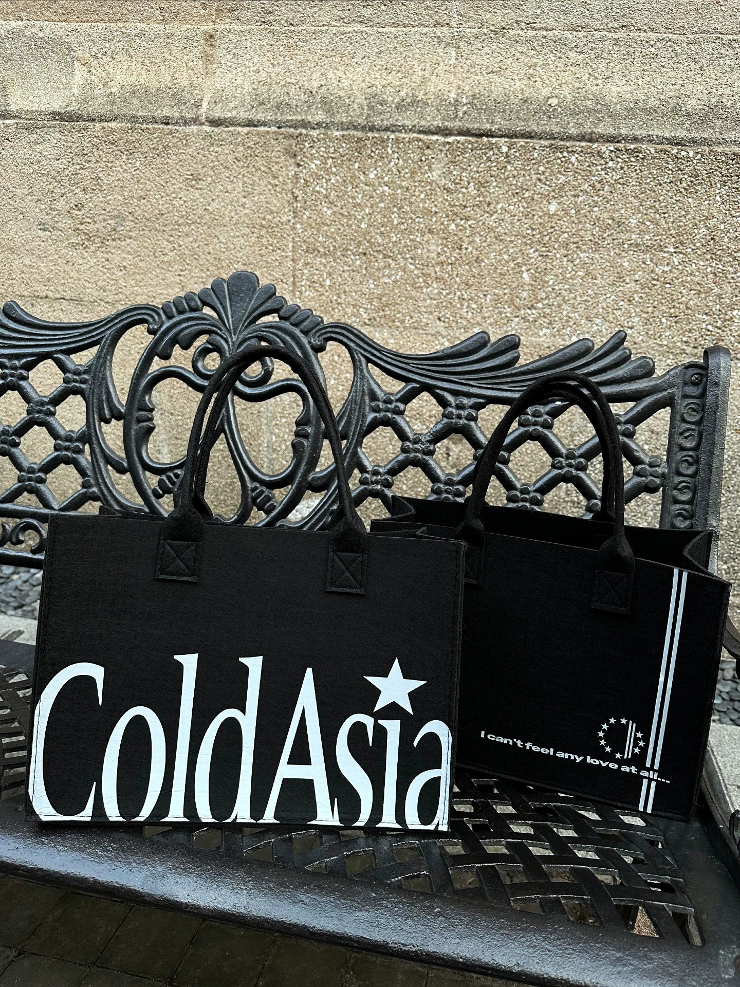 LARGE CAPACITY FELT TOTE BAG
