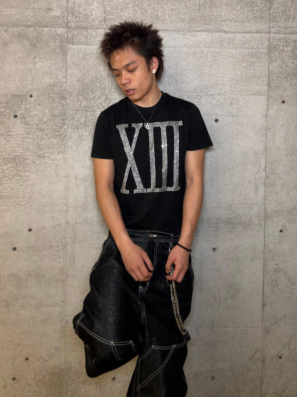 RHINESTONE ROMAN NUMERAL T-SHIRT