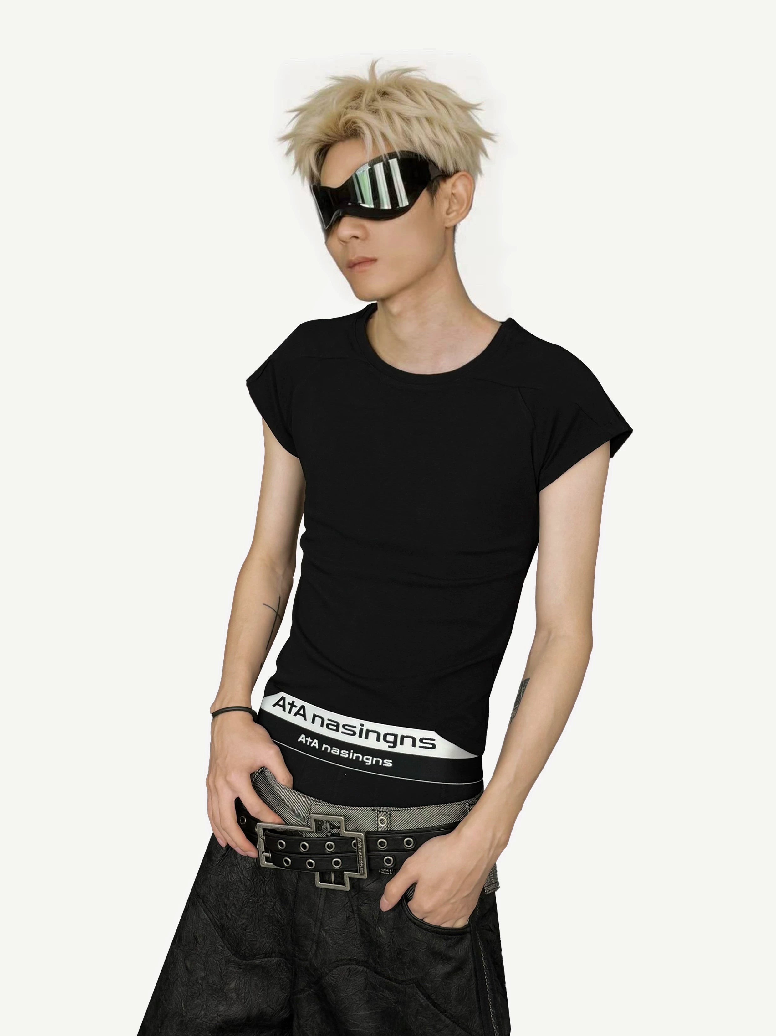 STRUCTURED SPLIT FLY T-SHIRT
