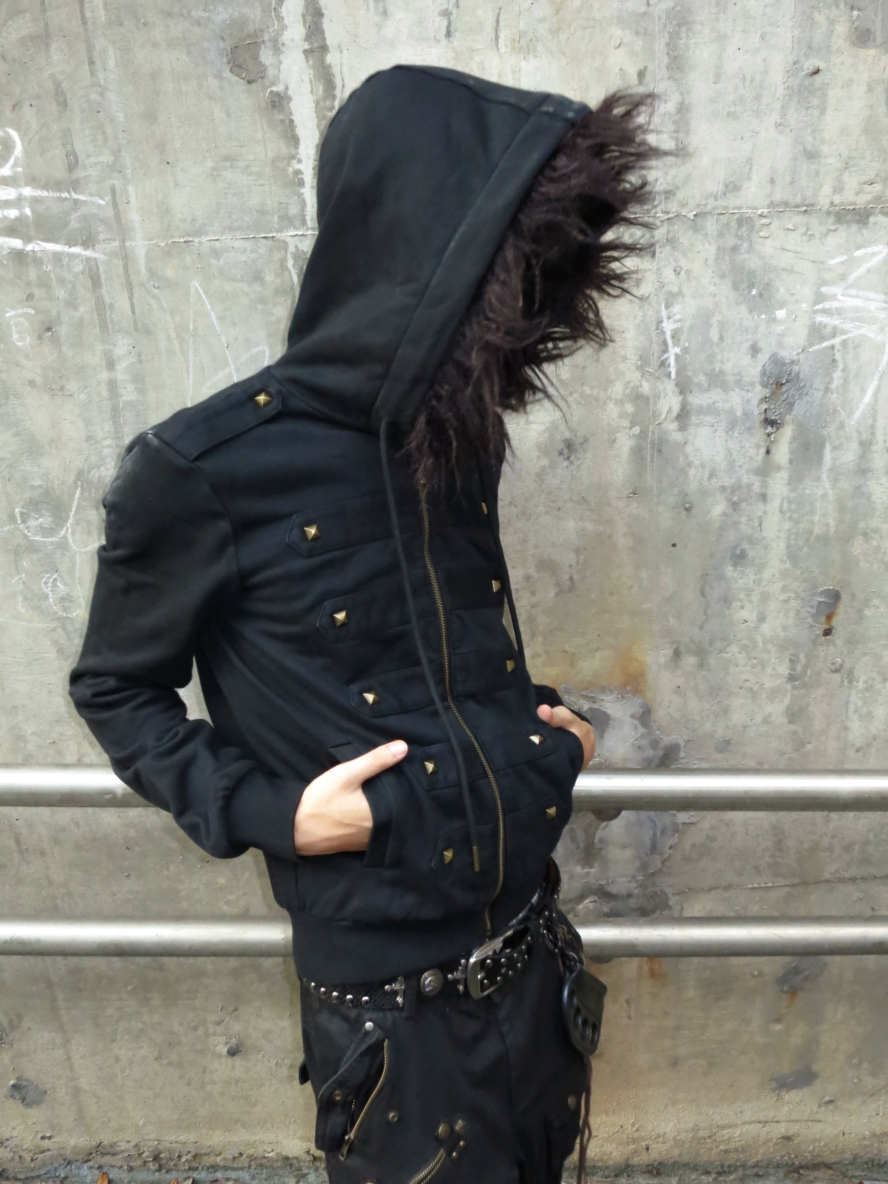 VINTAGE HOODED SWEATSHIRT