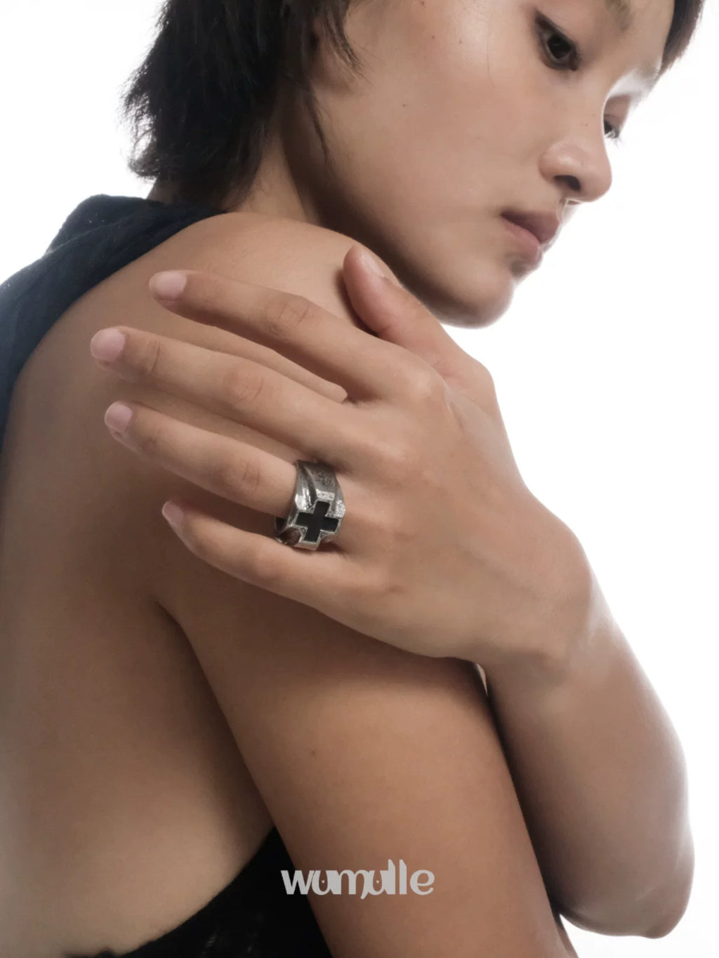 CROSS SIGNET RING