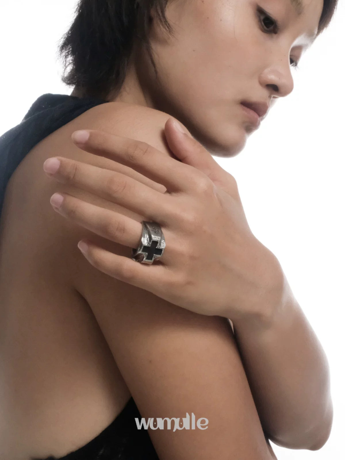 CROSS SIGNET RING