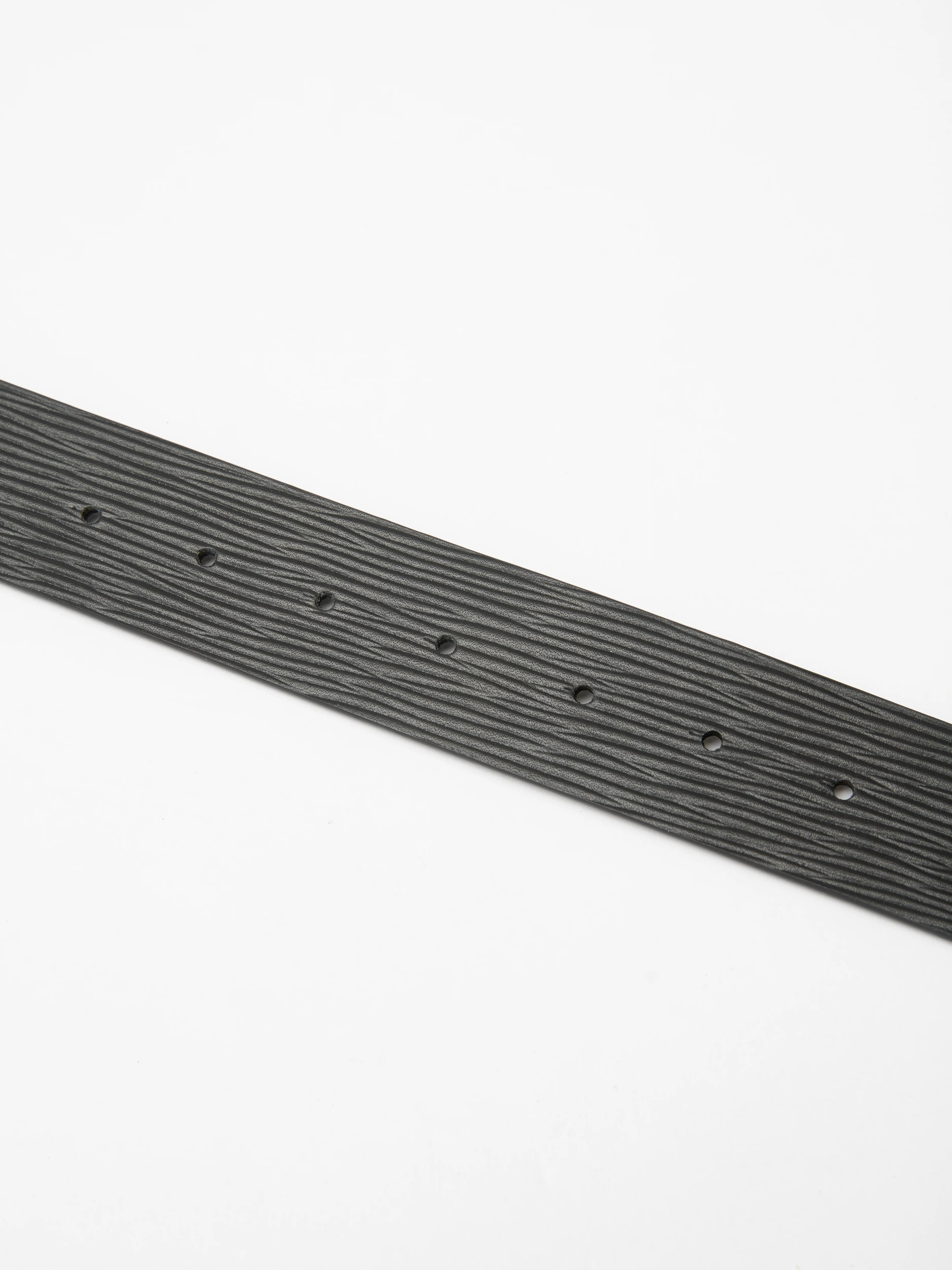 EMBOSSED LEATHER NICHE BELT