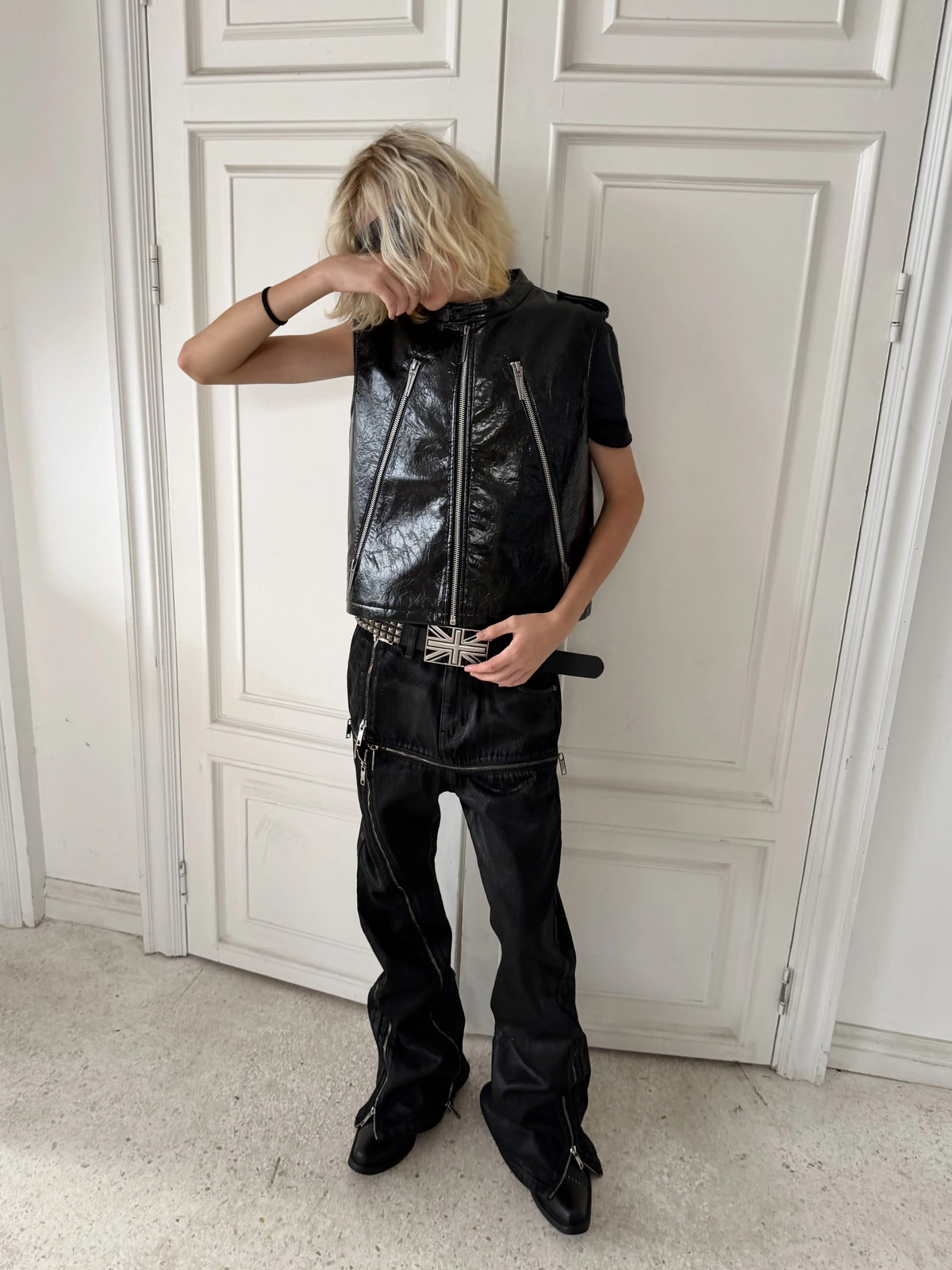 CROSS ZIP WAXED FLARE JEANS 商品写真 2