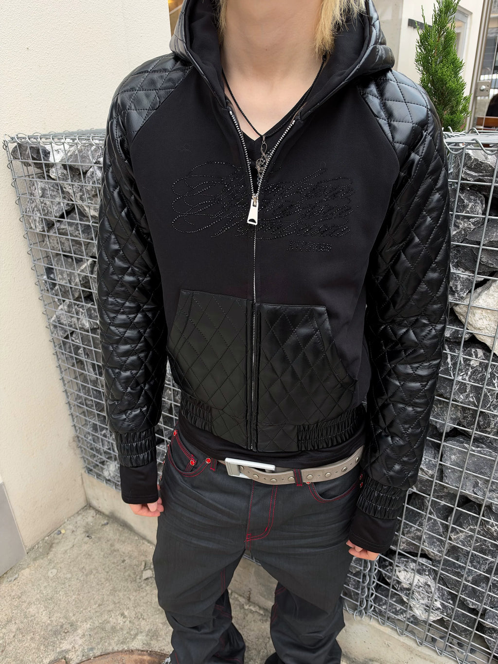 QUILTED PANEL ZIP HOODIE 商品写真 2