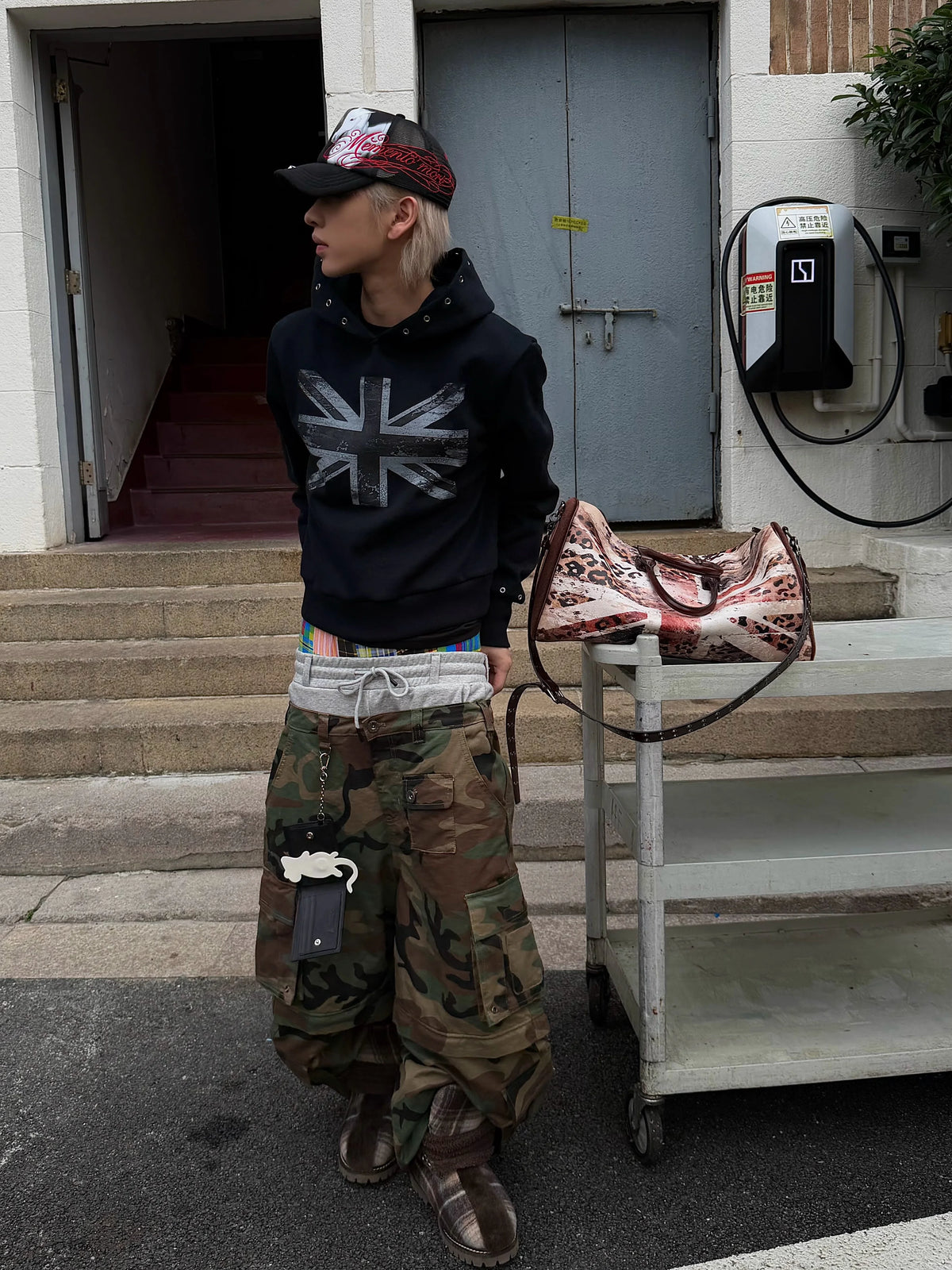 UNION JACK STUDDED HOODIE 商品写真 3