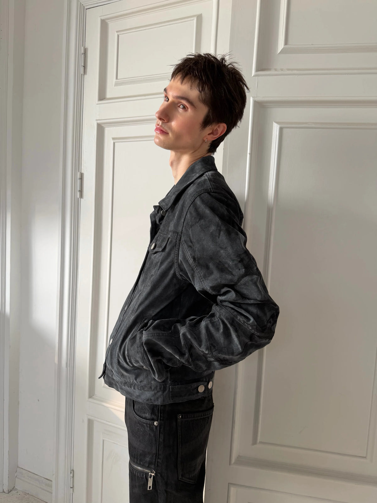 DISTRESSED SUEDE EFFECT CROPPED JACKET 商品写真 4