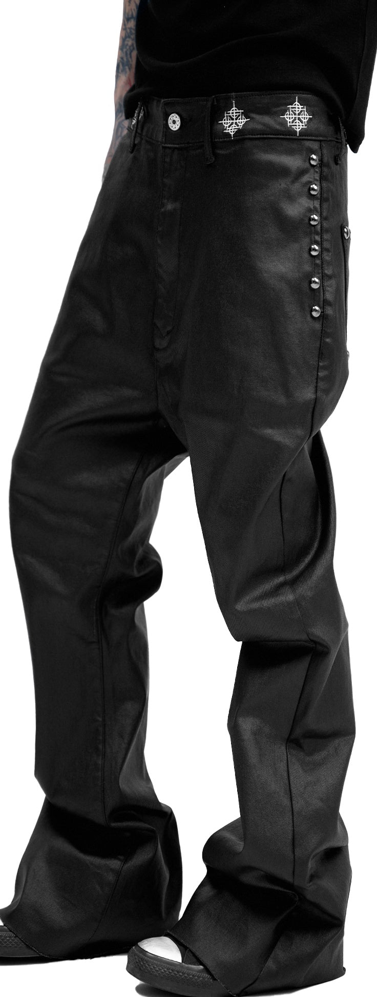 WAX COATED SLIM JEANS