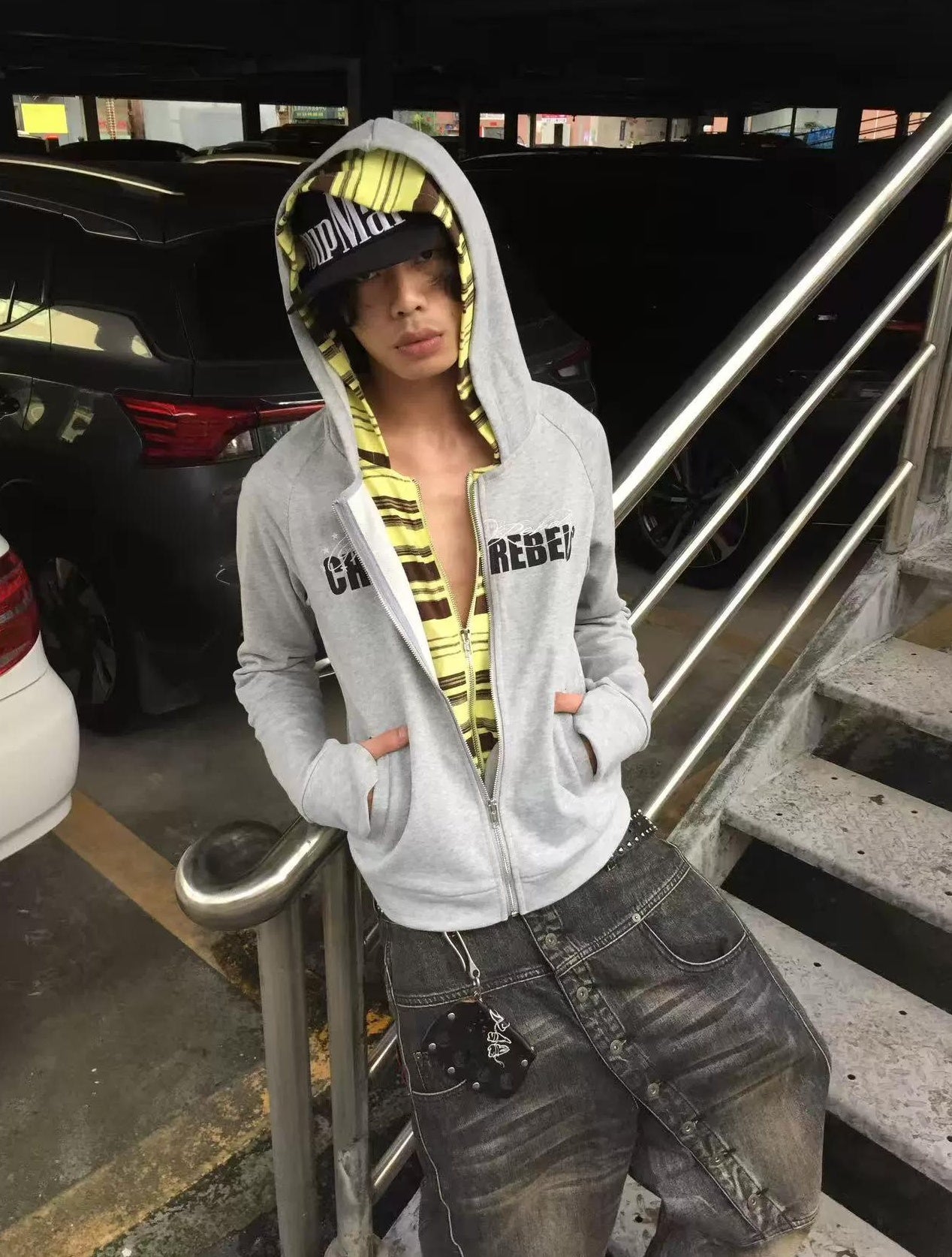 REBEL ZIP HOODIE
