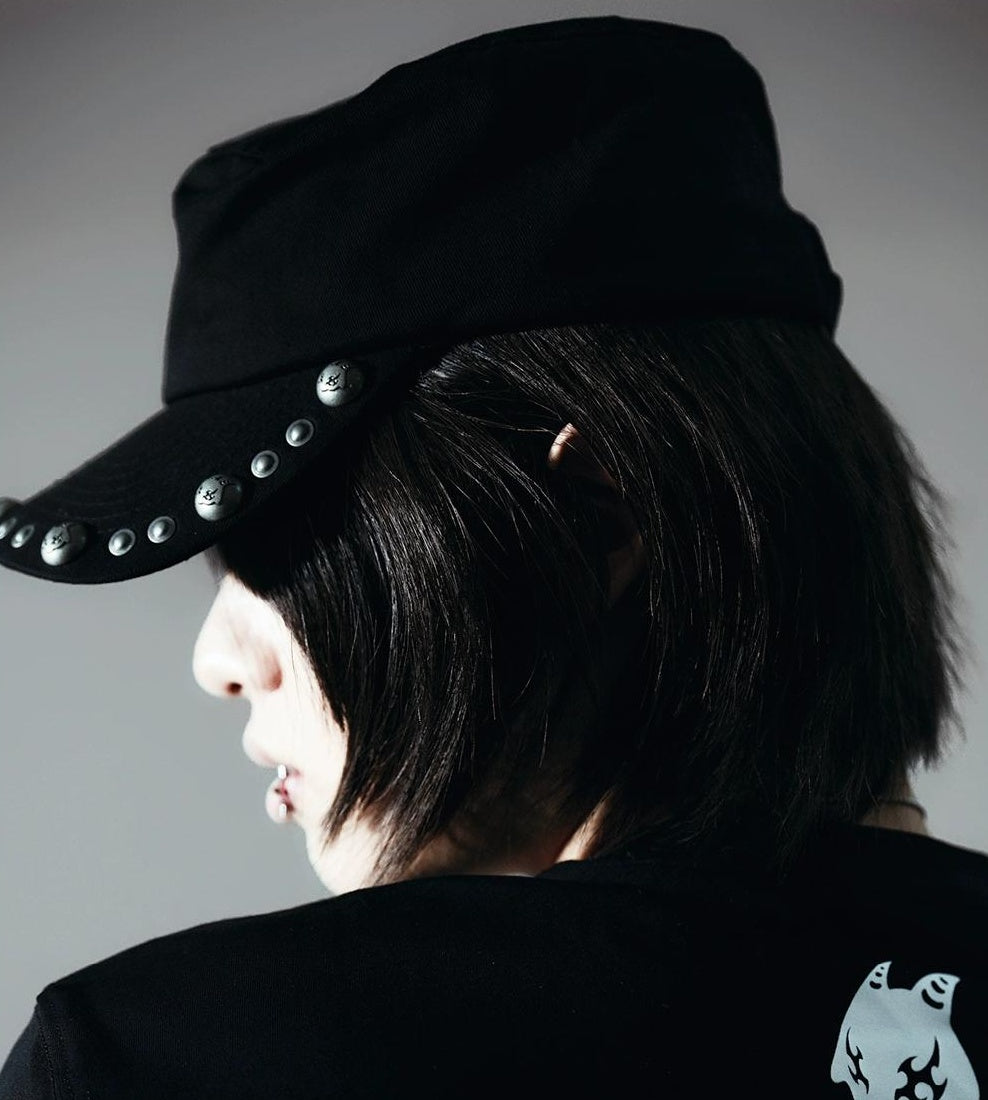 STUDDED DUCK CAP