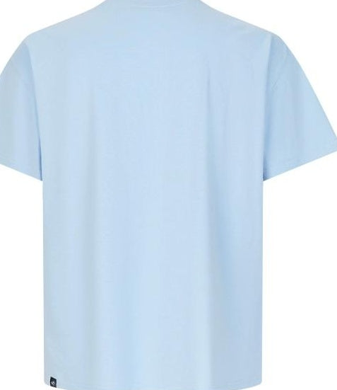 STREET STYLE GRAPHIC TEE